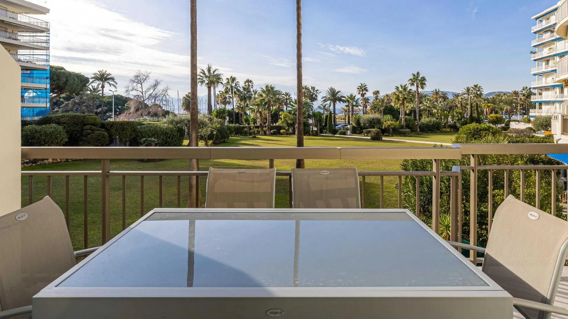 Splendid Apartment, Sea View, Parking - Croisette Cannes 0*,  France